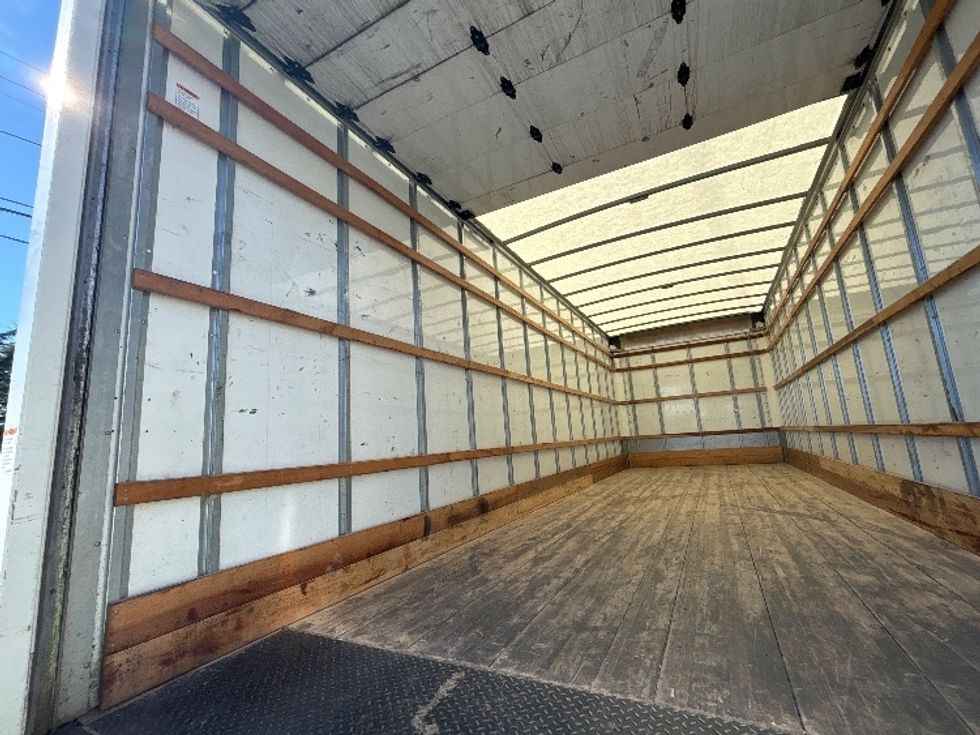 Medium Duty Box Truck-Light and Medium Duty Trucks-International-2022-MV607-Portland-OR-210,634\n\t\tmiles-$ 48,250 - Image 11
