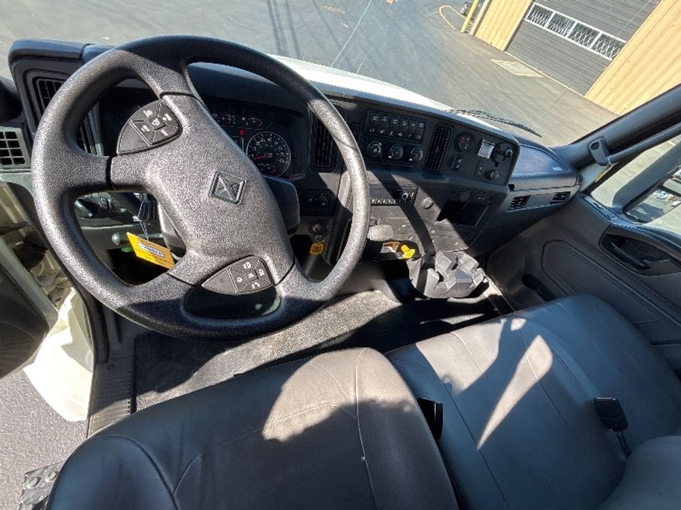 Medium Duty Box Truck-Light and Medium Duty Trucks-International-2022-MV607-Portland-OR-210,634\n\t\tmiles-$ 48,250 - Image 18