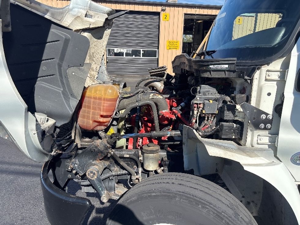 Medium Duty Box Truck-Light and Medium Duty Trucks-International-2022-MV607-Portland-OR-210,634\n\t\tmiles-$ 48,250 - Image 24