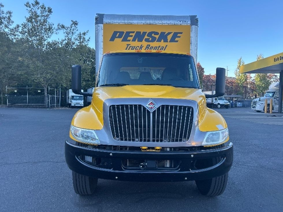 Medium Duty Box Truck-Light and Medium Duty Trucks-International-2022-MV607-Portland-OR-230,822\n\t\tmiles-$ 41,250 - Image 2