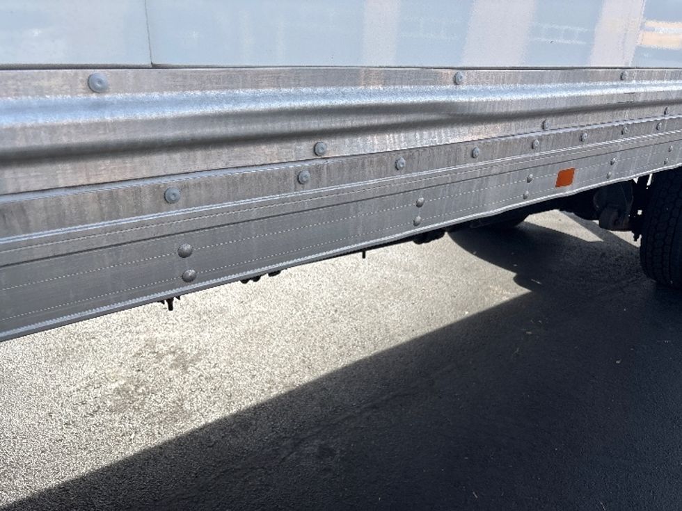 Medium Duty Box Truck-Light and Medium Duty Trucks-International-2022-MV607-Portland-OR-238,315\n\t\tmiles-$ 43,250 - Image 25