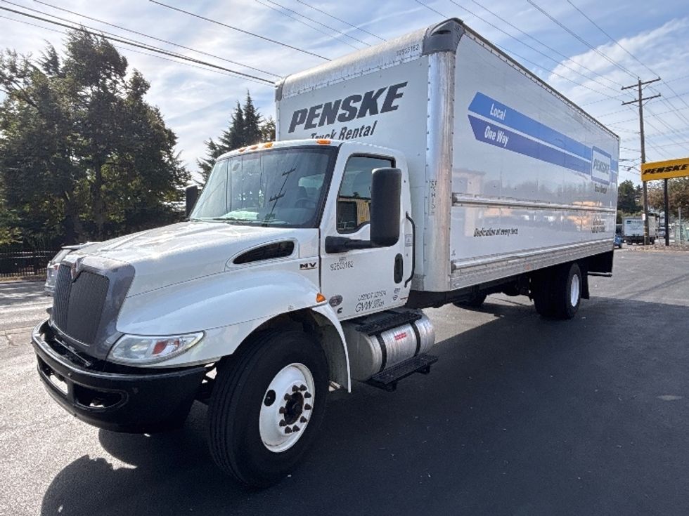 Medium Duty Box Truck-Light and Medium Duty Trucks-International-2022-MV607-Portland-OR-238,315\n\t\tmiles-$ 43,250 - Image 3