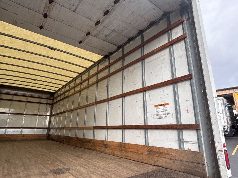 Medium Duty Box Truck-Light and Medium Duty Trucks-International-2022-MV607-Portland-OR-263,803\n\t\tmiles-$ 38,750 - Image 11