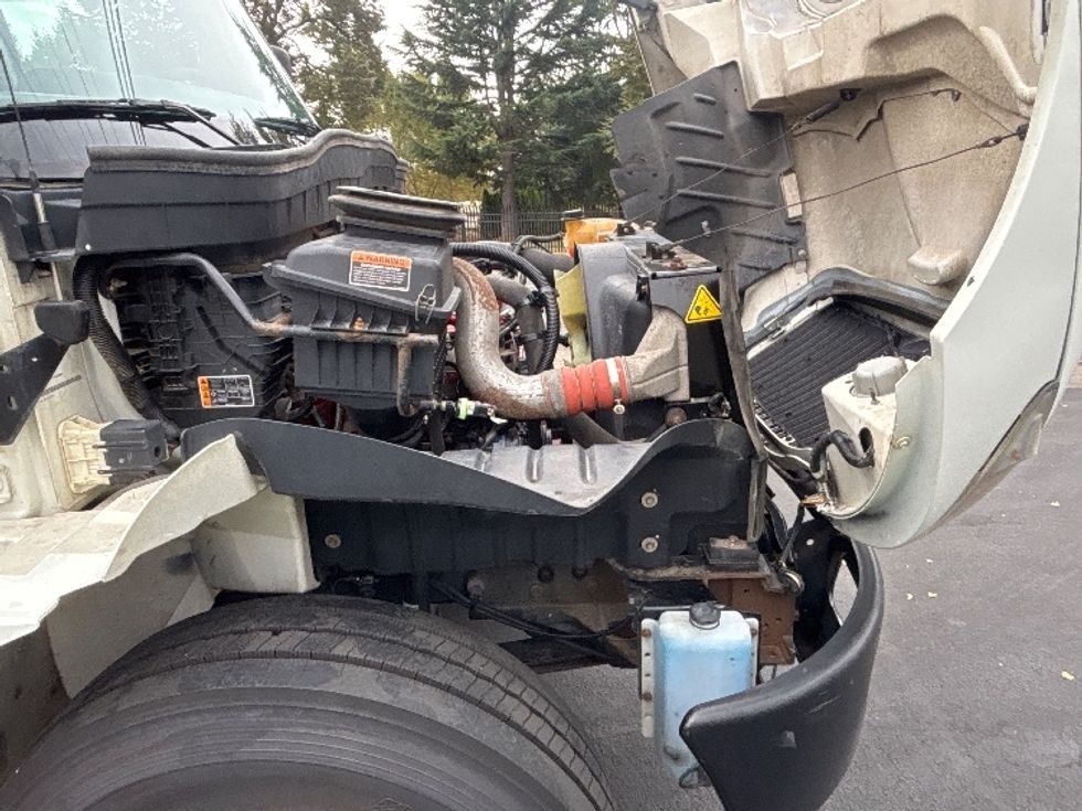Medium Duty Box Truck-Light and Medium Duty Trucks-International-2022-MV607-Portland-OR-263,803\n\t\tmiles-$ 38,750 - Image 21