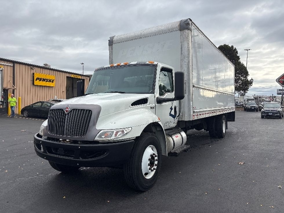 Medium Duty Box Truck-Light and Medium Duty Trucks-International-2022-MV607-Portland-OR-263,803\n\t\tmiles-$ 38,750 - Image 3