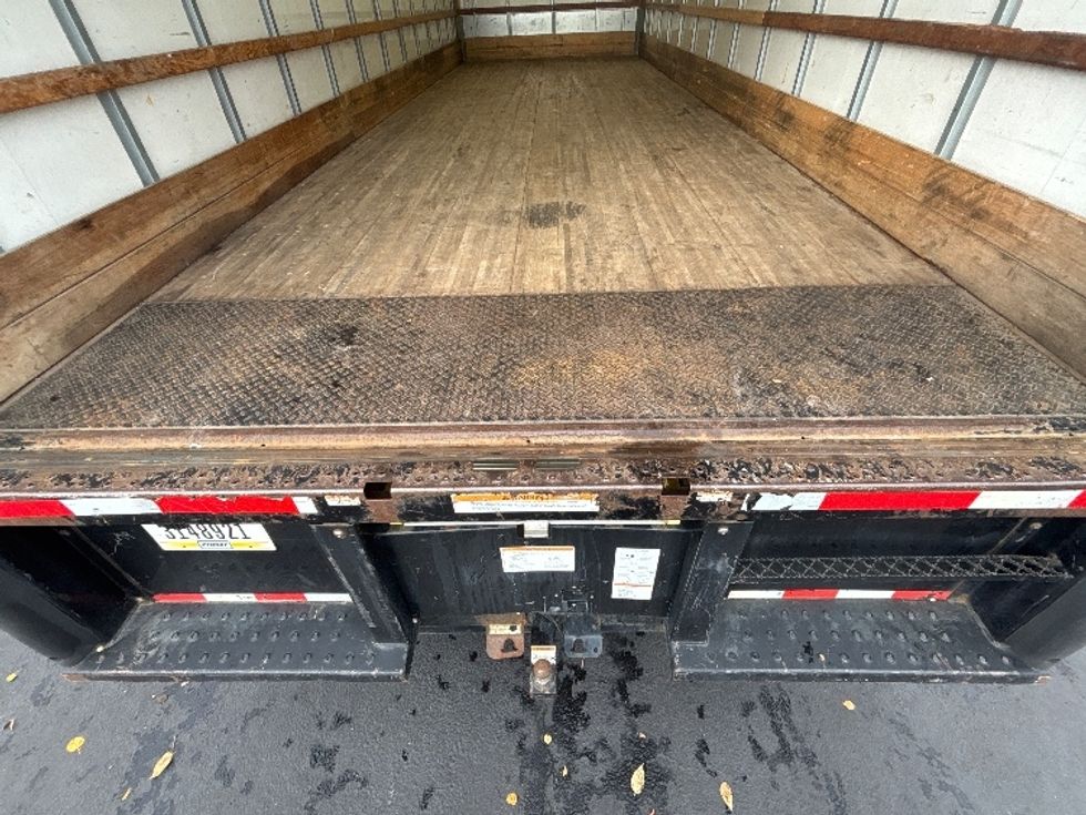 Medium Duty Box Truck-Light and Medium Duty Trucks-International-2022-MV607-Portland-OR-263,803\n\t\tmiles-$ 38,750 - Image 9