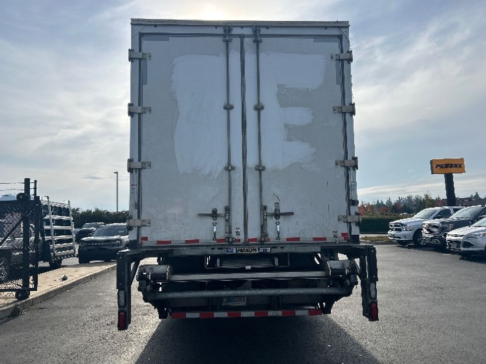 Medium Duty Box Truck-Light and Medium Duty Trucks-International-2022-MV607-Portland-OR-82,200\n\t\tmiles-$ 83,250 - Image 7