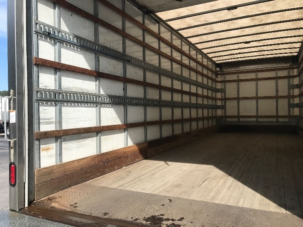 Medium Duty Box Truck-Light and Medium Duty Trucks-International-2022-MV607-Prince George-VA-233,491\n\t\tmiles-$ 48,000 - Image 11