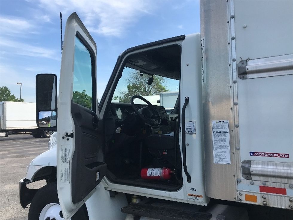 Medium Duty Box Truck-Light and Medium Duty Trucks-International-2022-MV607-Prince George-VA-233,491\n\t\tmiles-$ 48,000 - Image 16