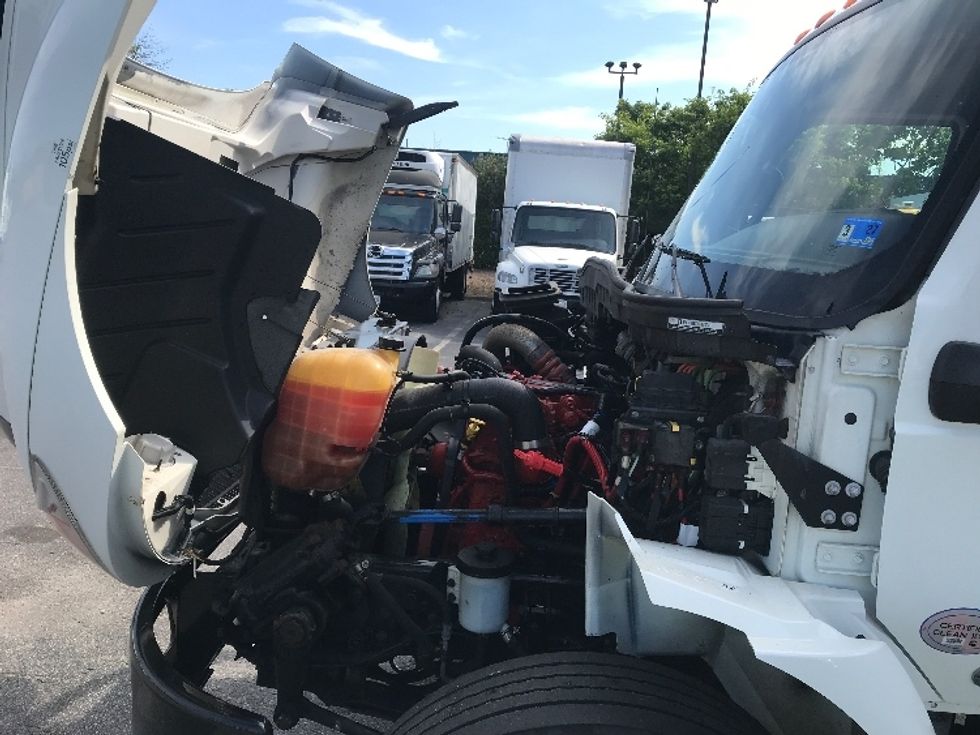 Medium Duty Box Truck-Light and Medium Duty Trucks-International-2022-MV607-Prince George-VA-233,491\n\t\tmiles-$ 48,000 - Image 24