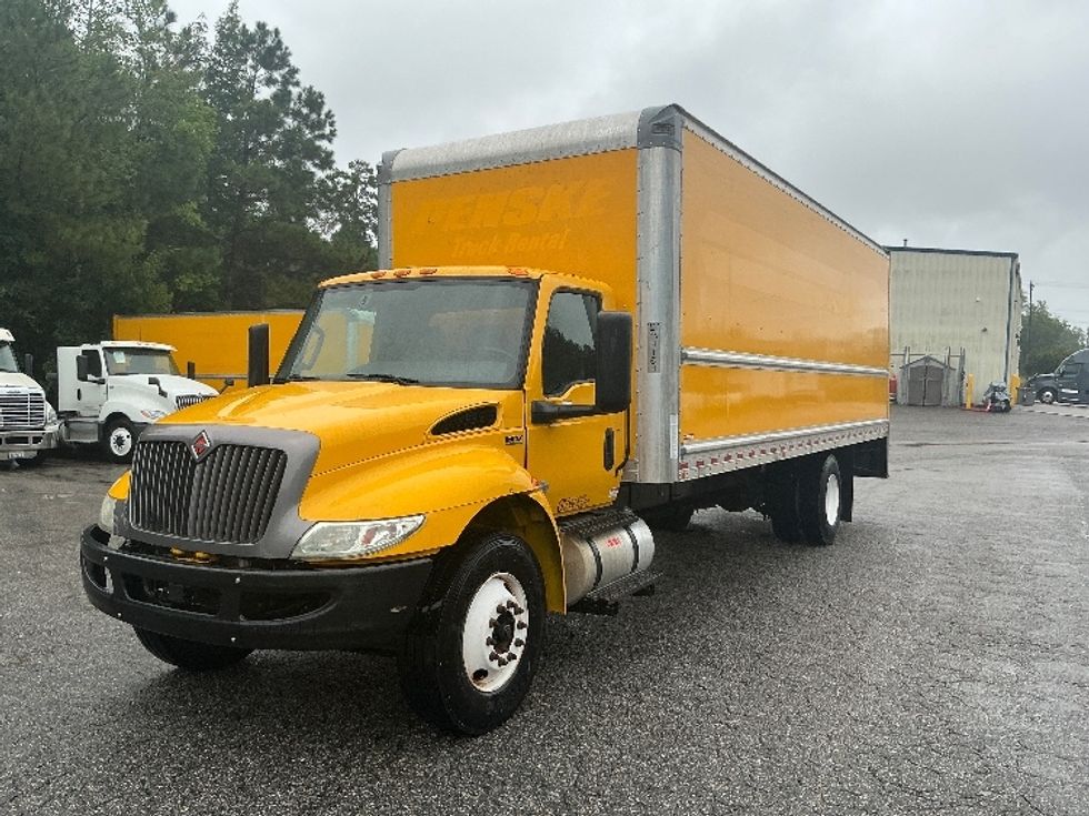 Medium Duty Box Truck-Light and Medium Duty Trucks-International-2022-MV607-Prince George-VA-233,761\n\t\tmiles-$ 41,500 - Image 3