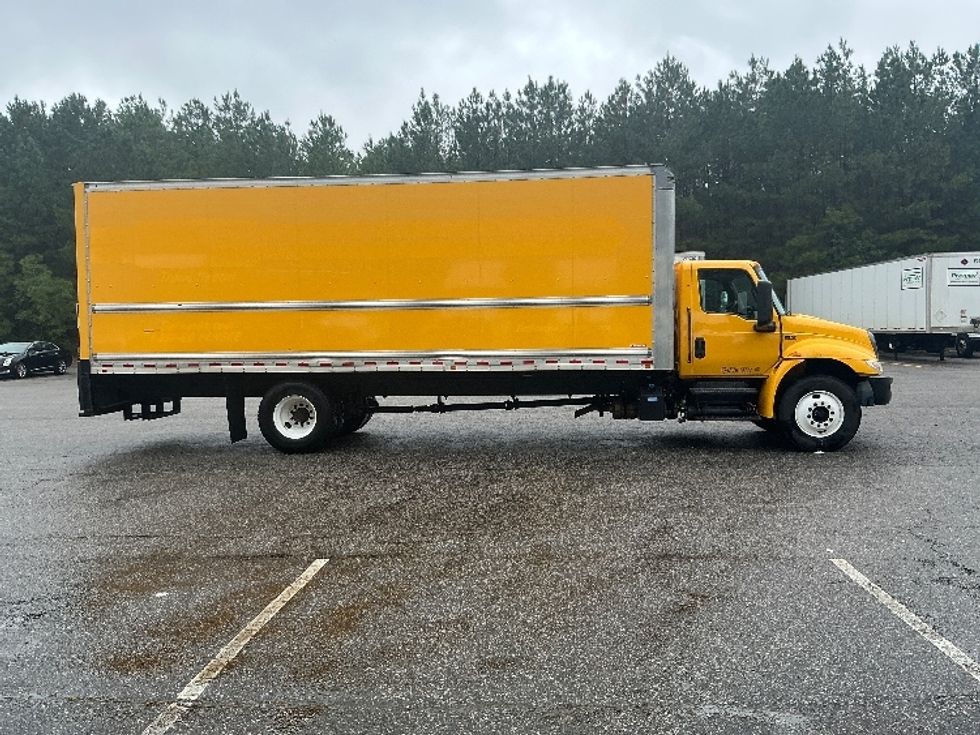 Medium Duty Box Truck-Light and Medium Duty Trucks-International-2022-MV607-Prince George-VA-233,761\n\t\tmiles-$ 41,500 - Image 15