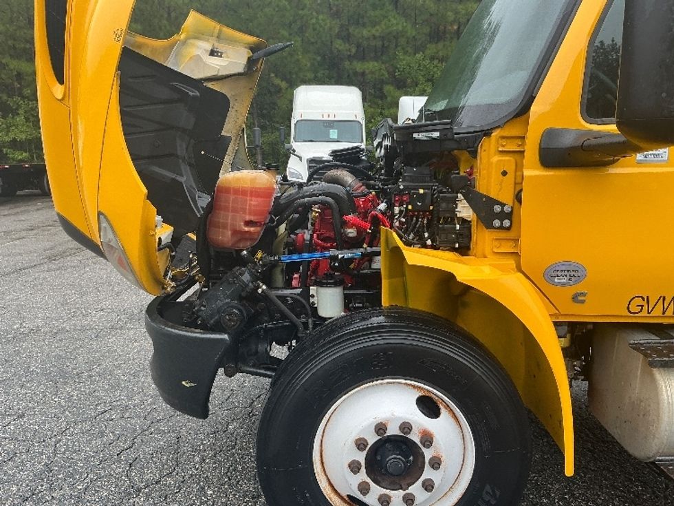 Medium Duty Box Truck-Light and Medium Duty Trucks-International-2022-MV607-Prince George-VA-233,761\n\t\tmiles-$ 41,500 - Image 24