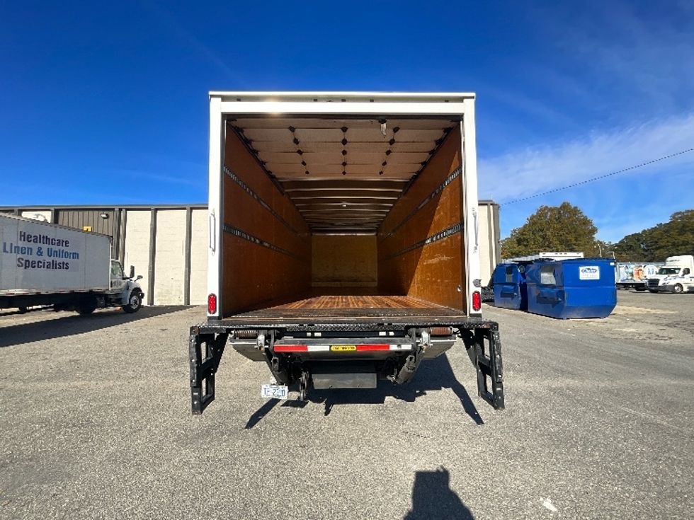 Medium Duty Box Truck-Light and Medium Duty Trucks-International-2022-MV607-Prince George-VA-242,817\n\t\tmiles-$ 42,750 - Image 8