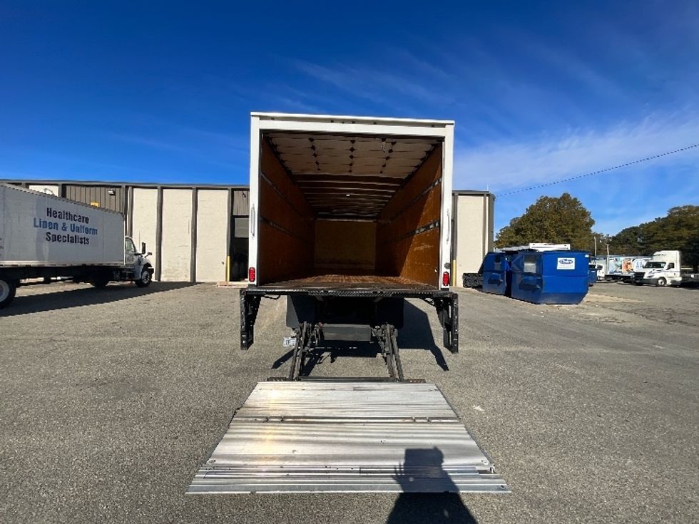 Medium Duty Box Truck-Light and Medium Duty Trucks-International-2022-MV607-Prince George-VA-242,817\n\t\tmiles-$ 42,750 - Image 9