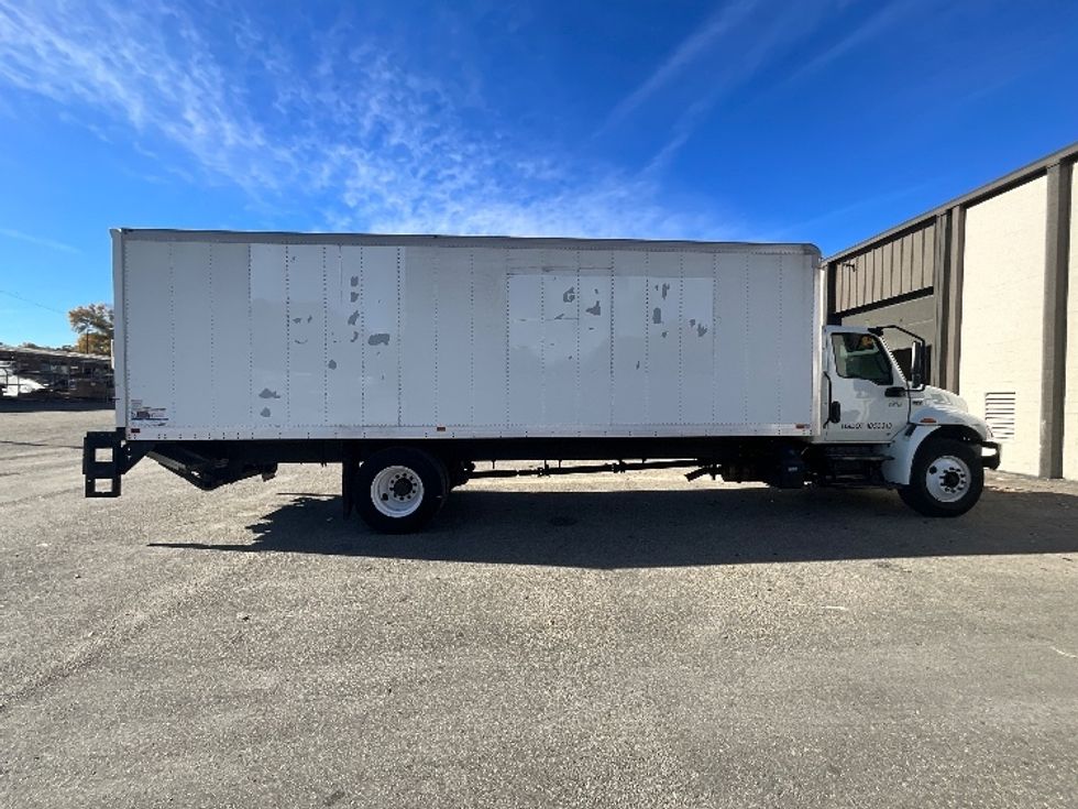 Medium Duty Box Truck-Light and Medium Duty Trucks-International-2022-MV607-Prince George-VA-242,817\n\t\tmiles-$ 42,750 - Image 15
