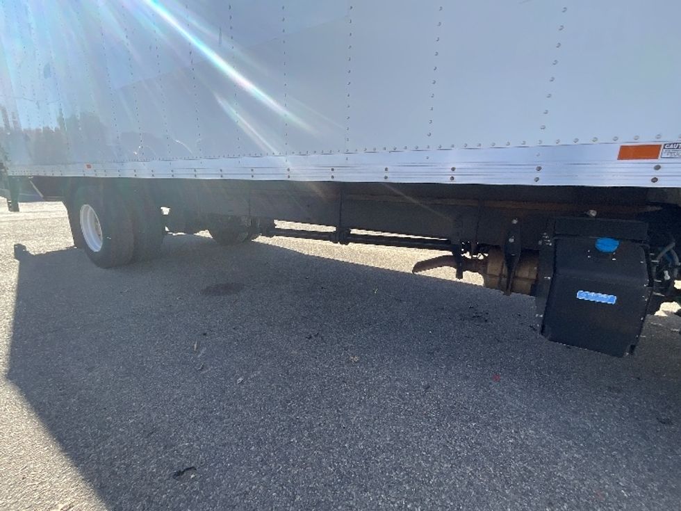 Medium Duty Box Truck-Light and Medium Duty Trucks-International-2022-MV607-Prince George-VA-242,817\n\t\tmiles-$ 42,750 - Image 14