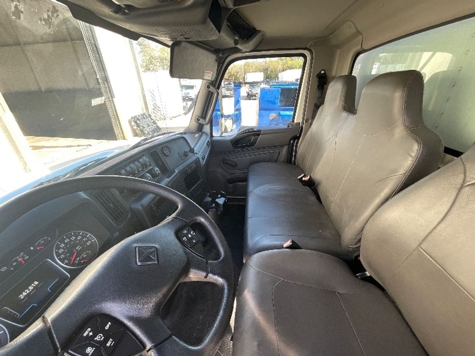 Medium Duty Box Truck-Light and Medium Duty Trucks-International-2022-MV607-Prince George-VA-242,817\n\t\tmiles-$ 42,750 - Image 19