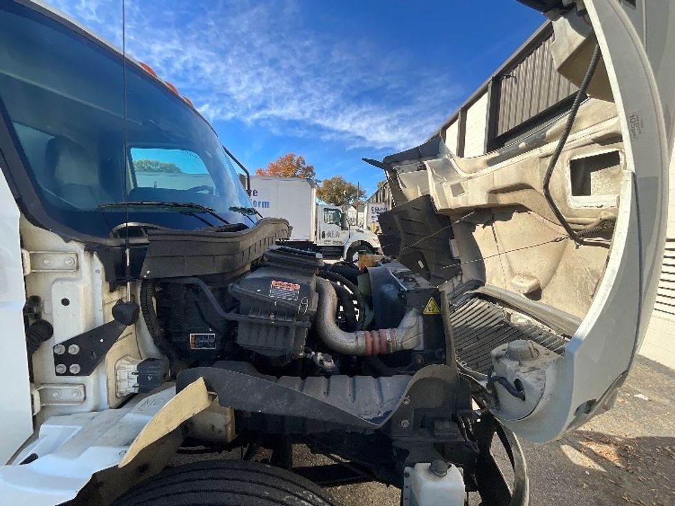 Medium Duty Box Truck-Light and Medium Duty Trucks-International-2022-MV607-Prince George-VA-242,817\n\t\tmiles-$ 42,750 - Image 23