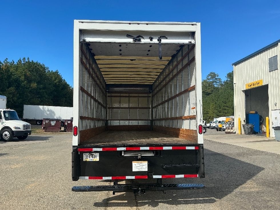 Medium Duty Box Truck-Light and Medium Duty Trucks-International-2022-MV607-Prince George-VA-243,866\n\t\tmiles-$ 42,250 - Image 9