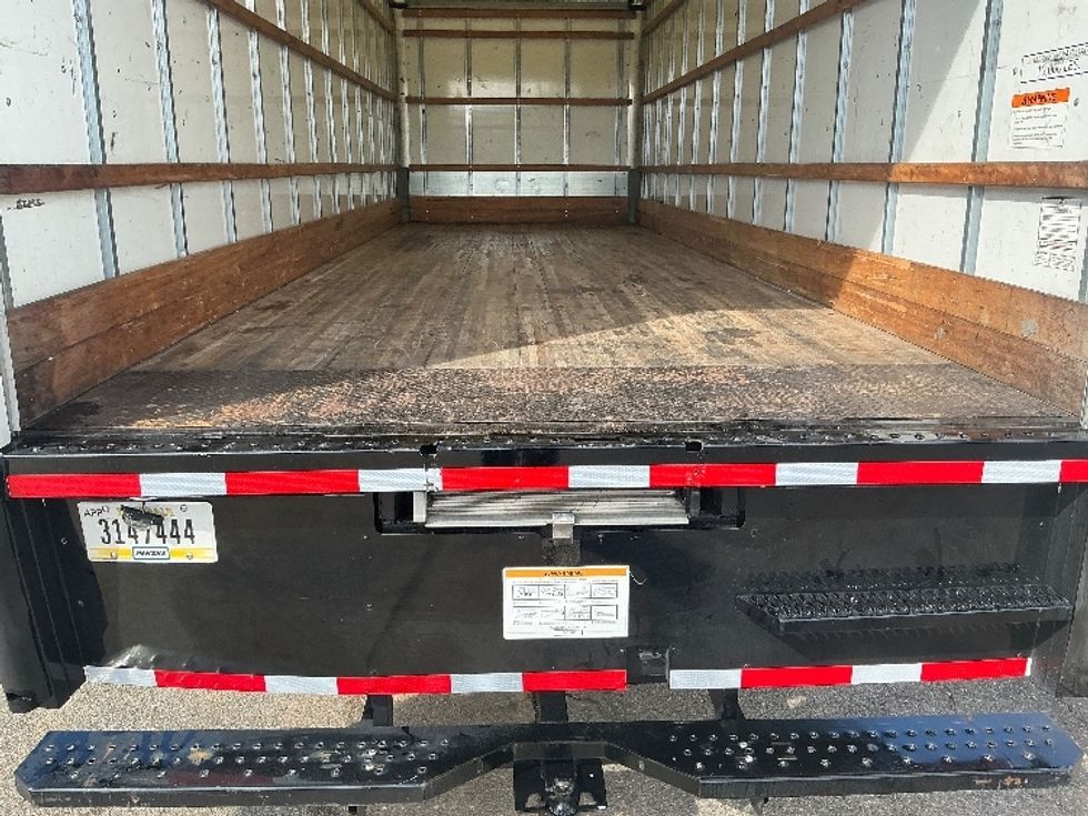Medium Duty Box Truck-Light and Medium Duty Trucks-International-2022-MV607-Prince George-VA-243,866\n\t\tmiles-$ 42,250 - Image 10