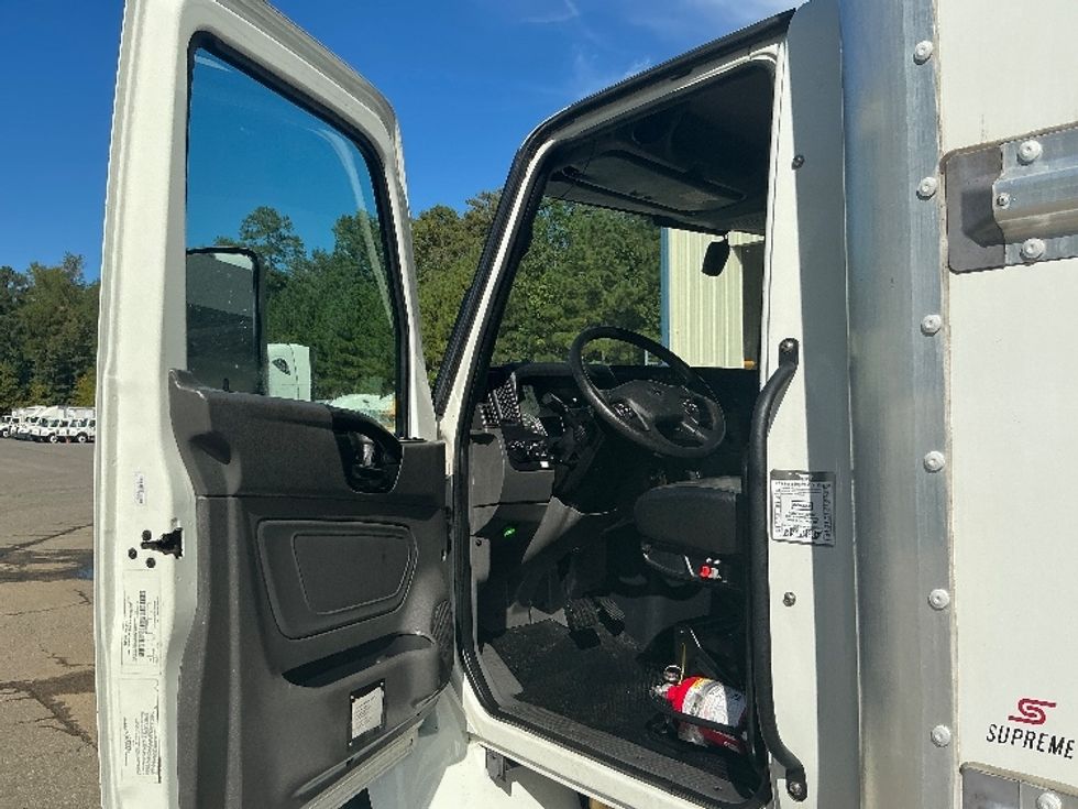 Medium Duty Box Truck-Light and Medium Duty Trucks-International-2022-MV607-Prince George-VA-243,866\n\t\tmiles-$ 42,250 - Image 16