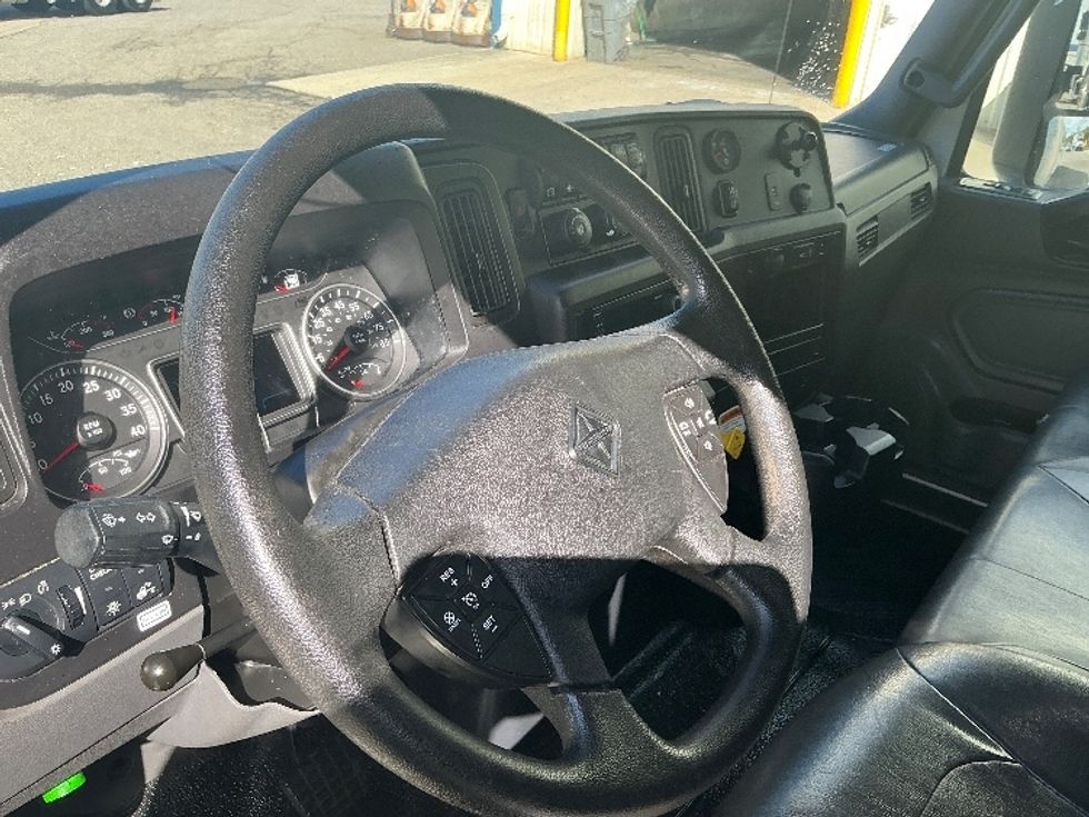 Medium Duty Box Truck-Light and Medium Duty Trucks-International-2022-MV607-Prince George-VA-243,866\n\t\tmiles-$ 42,250 - Image 17