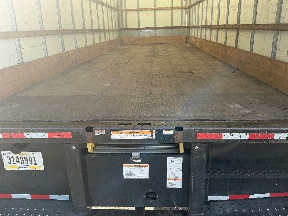 Medium Duty Box Truck-Light and Medium Duty Trucks-International-2022-MV607-Prince George-VA-294,813\n\t\tmiles-$ 30,750 - Image 10