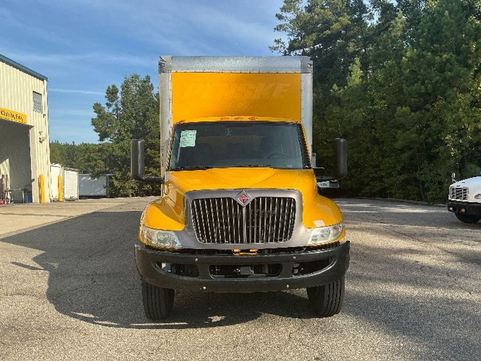 Medium Duty Box Truck-Light and Medium Duty Trucks-International-2022-MV607-Prince George-VA-294,813\n\t\tmiles-$ 30,750 - Image 2