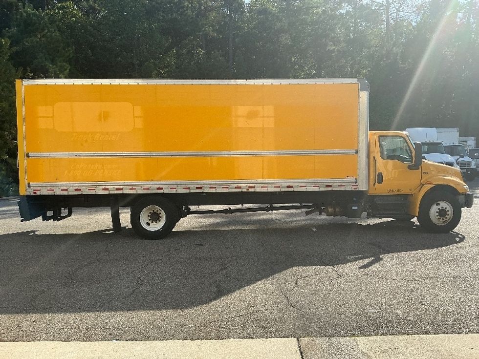 Medium Duty Box Truck-Light and Medium Duty Trucks-International-2022-MV607-Prince George-VA-294,813\n\t\tmiles-$ 30,750 - Image 15