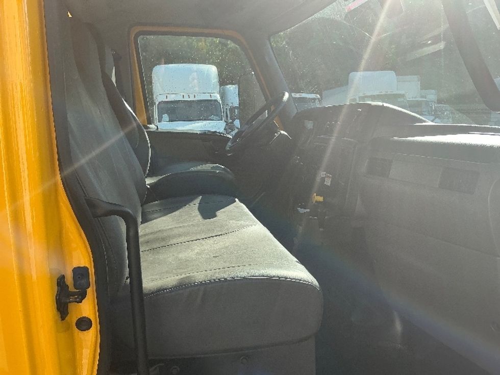Medium Duty Box Truck-Light and Medium Duty Trucks-International-2022-MV607-Prince George-VA-294,813\n\t\tmiles-$ 30,750 - Image 22