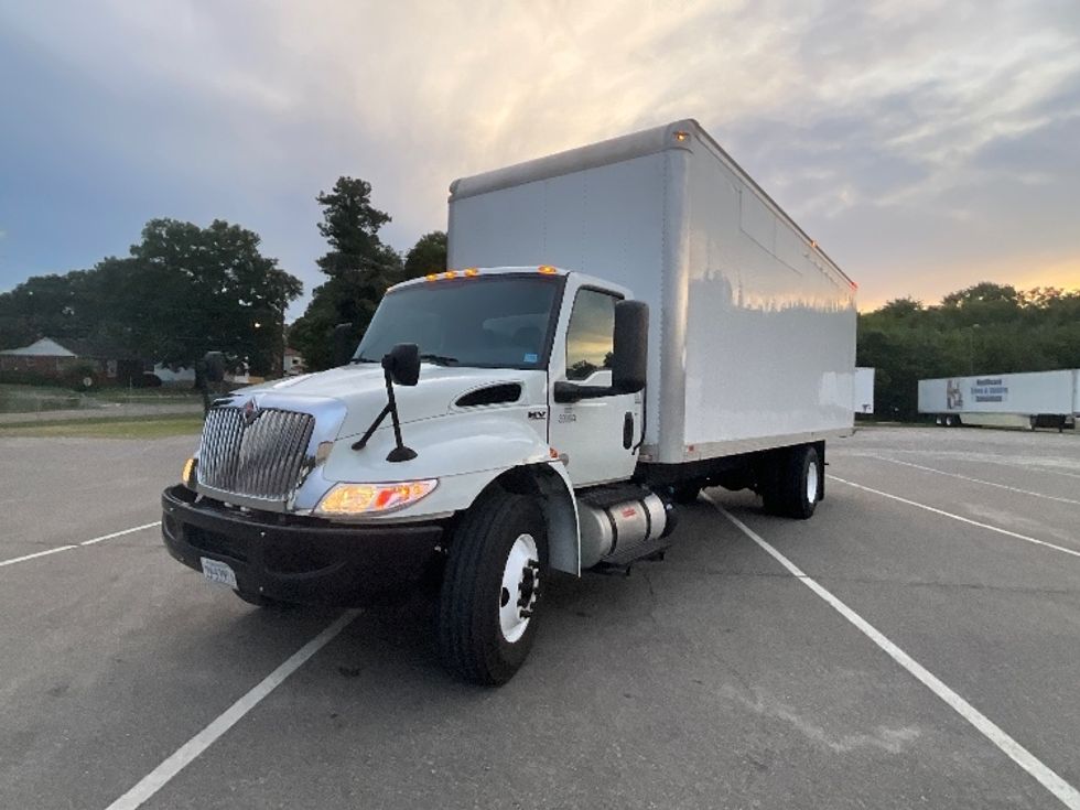 Medium Duty Box Truck-Light and Medium Duty Trucks-International-2022-MV607-Prince George-VA-64,683\n\t\tmiles-$ 70,250 - Image 3
