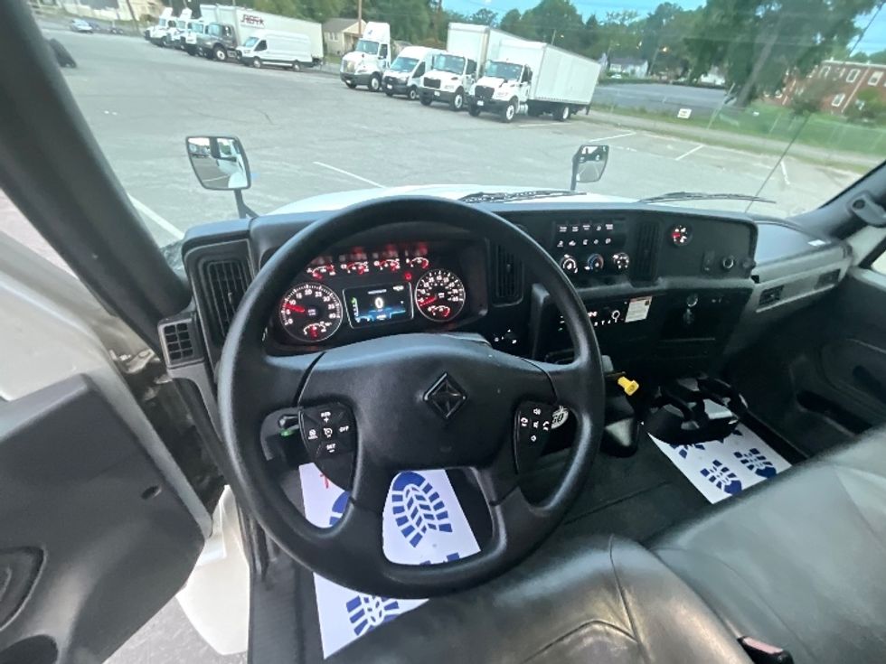 Medium Duty Box Truck-Light and Medium Duty Trucks-International-2022-MV607-Prince George-VA-64,683\n\t\tmiles-$ 70,250 - Image 18