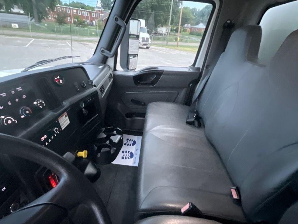 Medium Duty Box Truck-Light and Medium Duty Trucks-International-2022-MV607-Prince George-VA-64,683\n\t\tmiles-$ 70,250 - Image 19