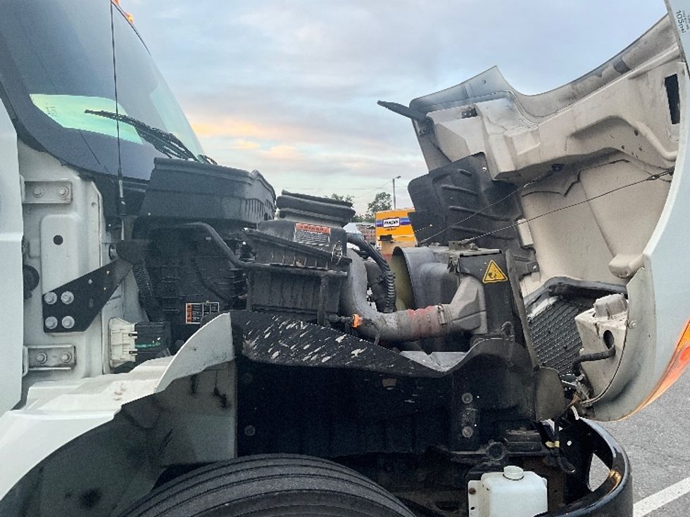 Medium Duty Box Truck-Light and Medium Duty Trucks-International-2022-MV607-Prince George-VA-64,683\n\t\tmiles-$ 70,250 - Image 24