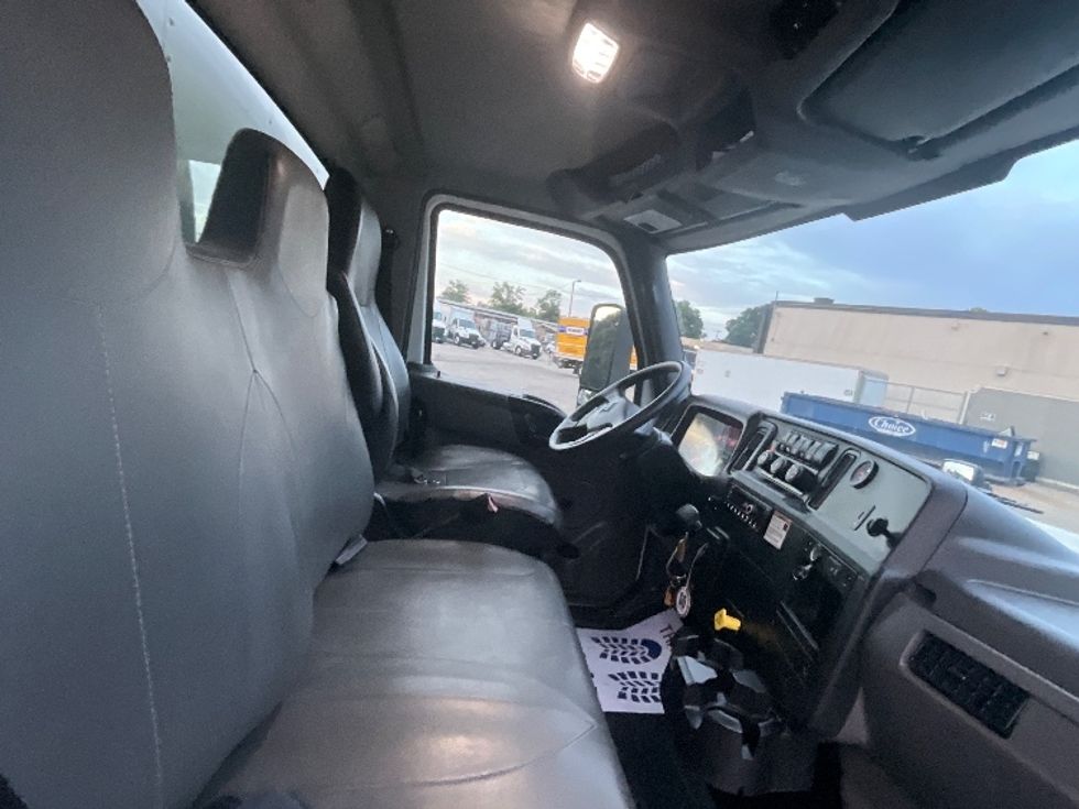 Medium Duty Box Truck-Light and Medium Duty Trucks-International-2022-MV607-Prince George-VA-64,683\n\t\tmiles-$ 70,250 - Image 22