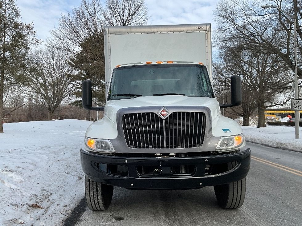 Medium Duty Box Truck-Light and Medium Duty Trucks-International-2022-MV607-Reading-PA-142,783\n\t\tmiles-$ 58,500 - Image 2