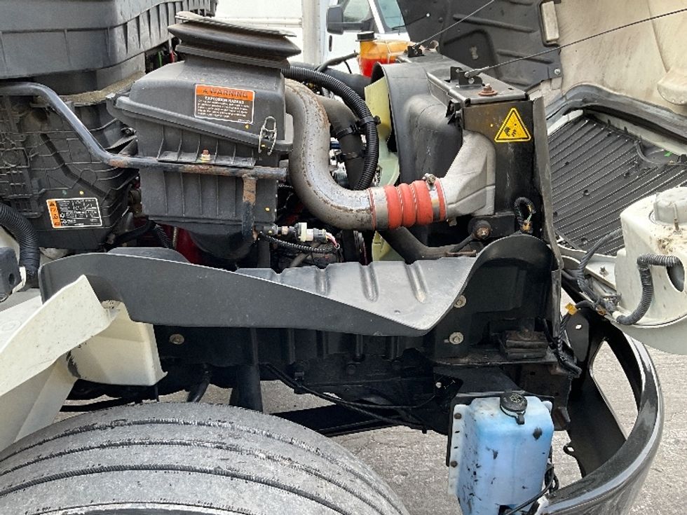 Medium Duty Box Truck-Light and Medium Duty Trucks-International-2022-MV607-Reading-PA-142,783\n\t\tmiles-$ 58,500 - Image 22