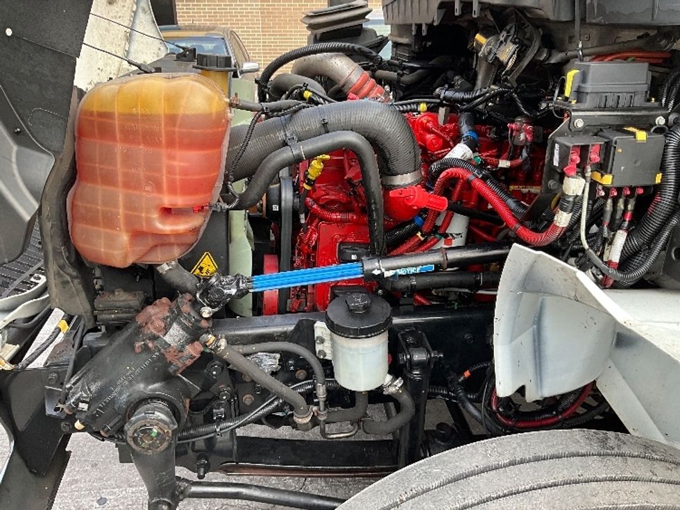 Medium Duty Box Truck-Light and Medium Duty Trucks-International-2022-MV607-Reading-PA-142,783\n\t\tmiles-$ 58,500 - Image 23