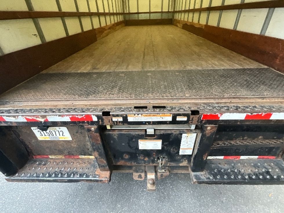 Medium Duty Box Truck-Light and Medium Duty Trucks-International-2022-MV607-Reading-PA-232,365\n\t\tmiles-$ 40,000 - Image 10