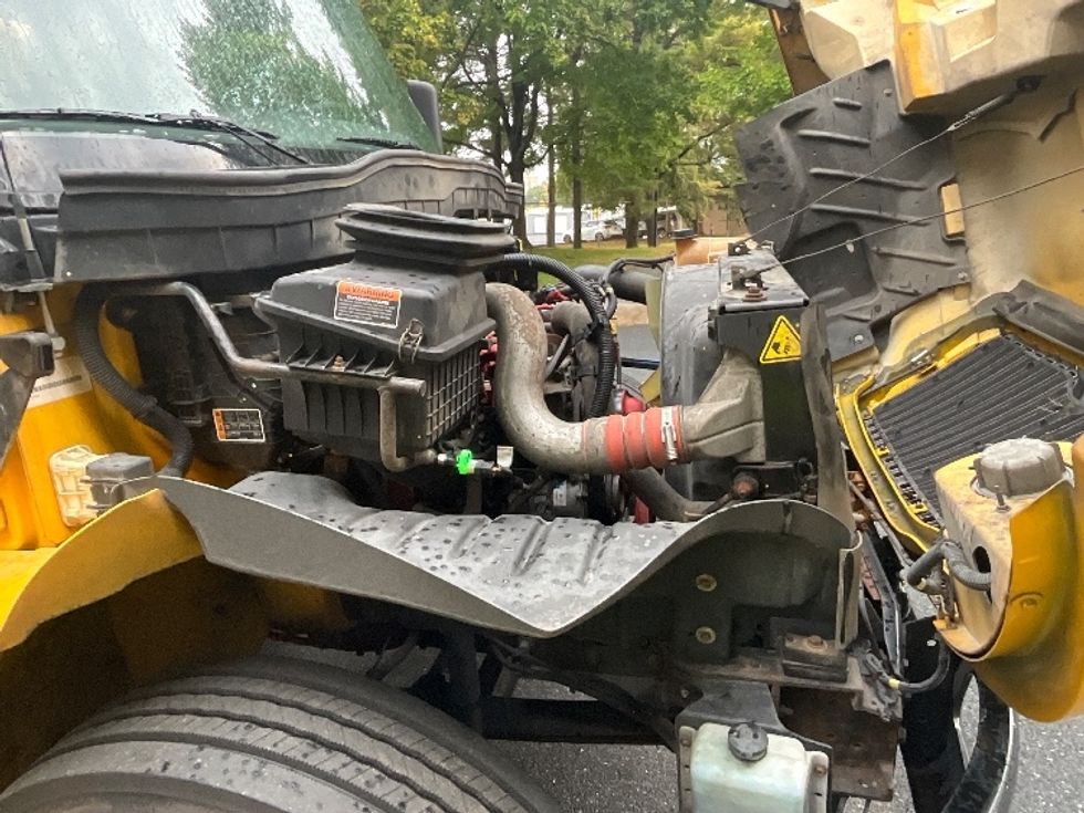 Medium Duty Box Truck-Light and Medium Duty Trucks-International-2022-MV607-Reading-PA-232,365\n\t\tmiles-$ 40,000 - Image 23