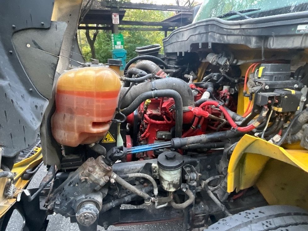Medium Duty Box Truck-Light and Medium Duty Trucks-International-2022-MV607-Reading-PA-232,365\n\t\tmiles-$ 40,000 - Image 24