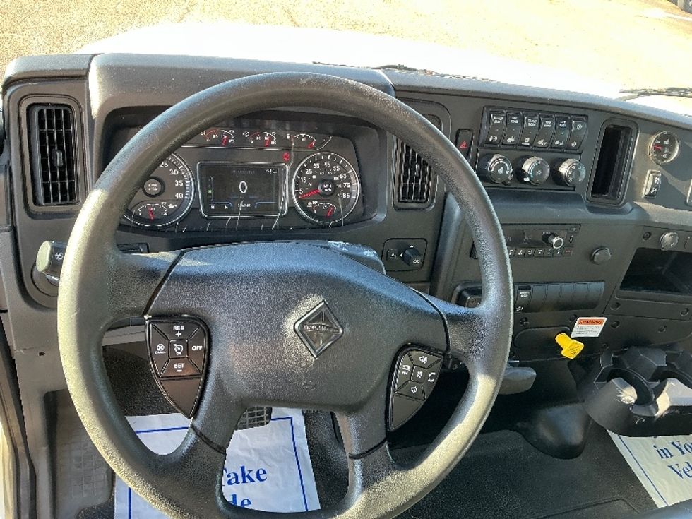 Medium Duty Box Truck-Light and Medium Duty Trucks-International-2022-MV607-Richland-MS-226,897\n\t\tmiles-$ 48,750 - Image 18