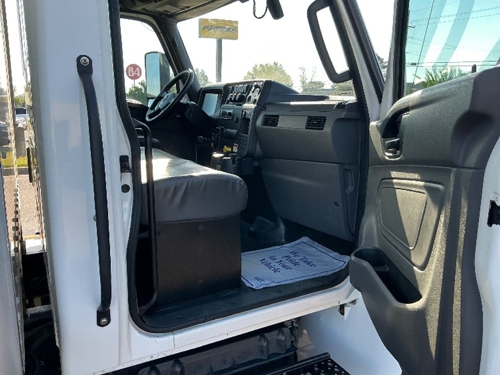 Medium Duty Box Truck-Light and Medium Duty Trucks-International-2022-MV607-Richland-MS-226,897\n\t\tmiles-$ 48,750 - Image 20
