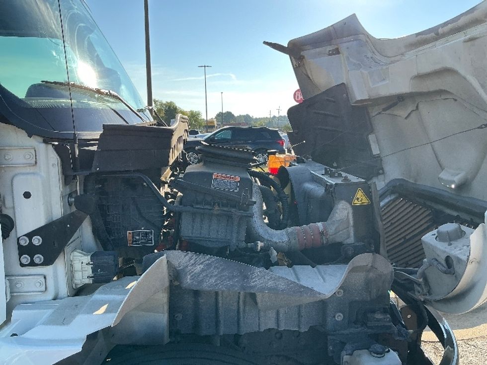 Medium Duty Box Truck-Light and Medium Duty Trucks-International-2022-MV607-Richland-MS-226,897\n\t\tmiles-$ 48,750 - Image 23