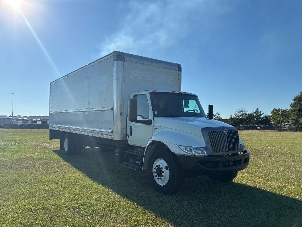 Medium Duty Box Truck-Light and Medium Duty Trucks-International-2022-MV607-Richland-MS-236,470\n\t\tmiles-$ 43,500 - Image 1