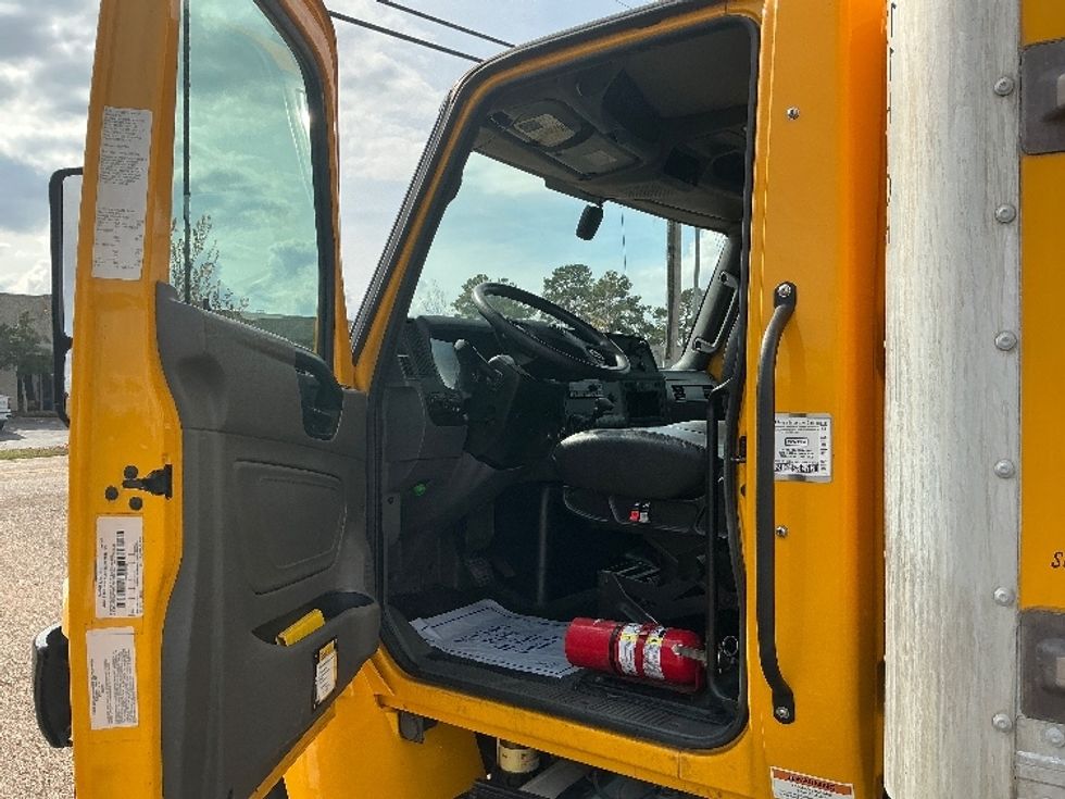 Medium Duty Box Truck-Light and Medium Duty Trucks-International-2022-MV607-Richland-MS-241,576\n\t\tmiles-$ 45,000 - Image 16