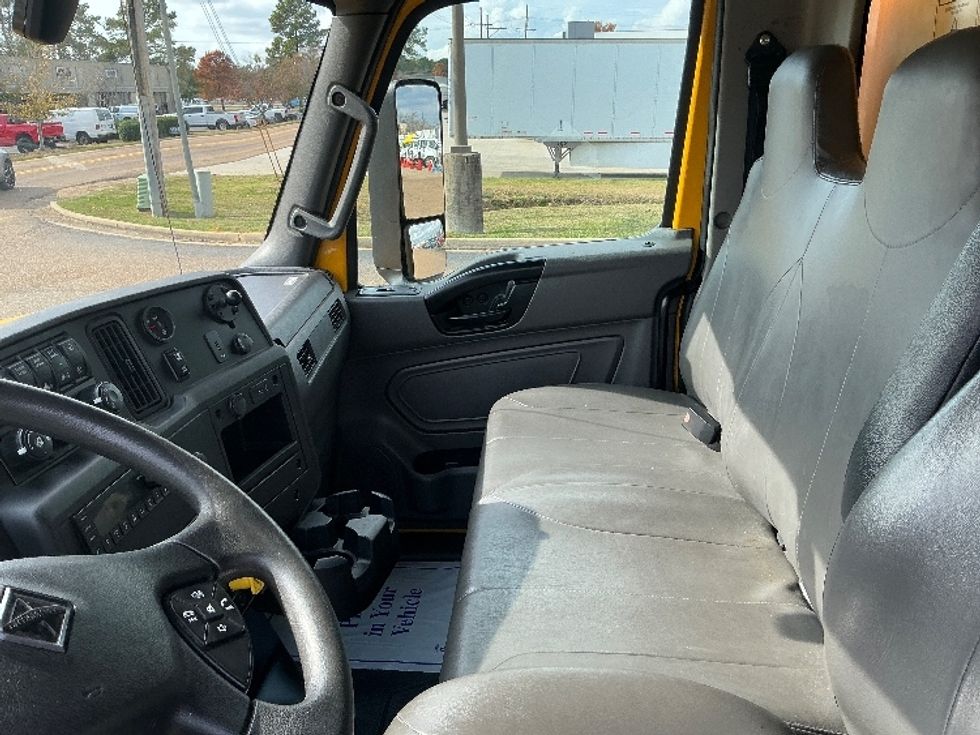 Medium Duty Box Truck-Light and Medium Duty Trucks-International-2022-MV607-Richland-MS-241,576\n\t\tmiles-$ 45,000 - Image 19