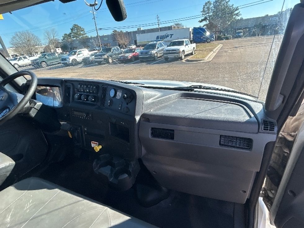 Medium Duty Box Truck-Light and Medium Duty Trucks-International-2022-MV607-Richland-MS-261,288\n\t\tmiles-$ 41,250 - Image 21