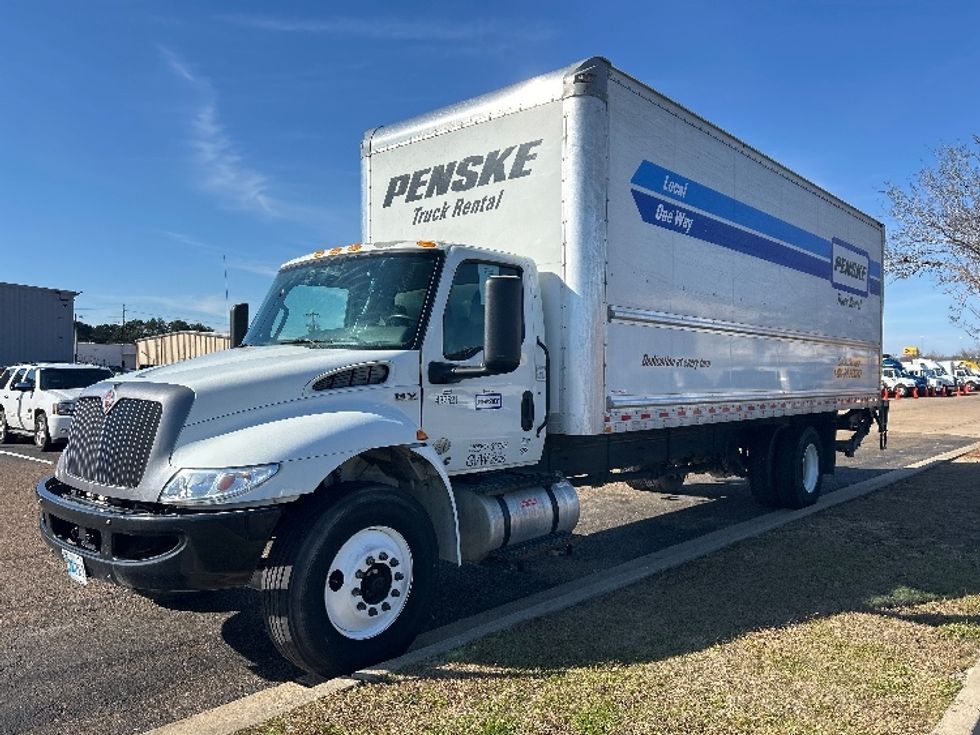 Medium Duty Box Truck-Light and Medium Duty Trucks-International-2022-MV607-Richland-MS-261,288\n\t\tmiles-$ 41,250 - Image 3